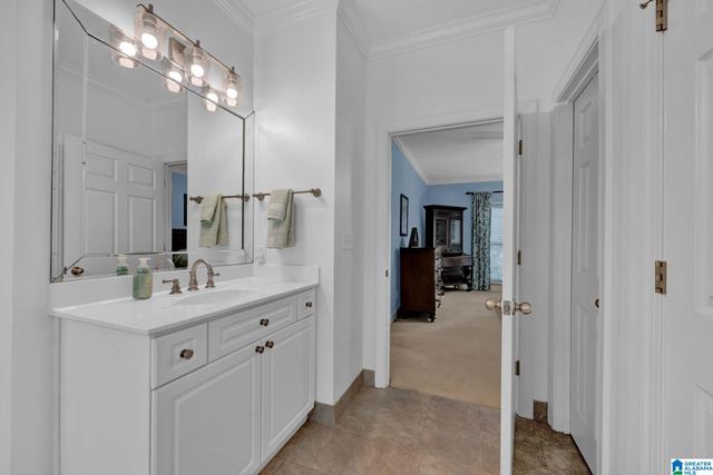 325 ARROWHEAD LANE, Indian Springs Village, AL 35124