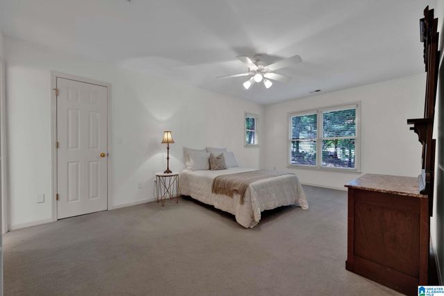 325 ARROWHEAD LANE, Indian Springs Village, AL 35124