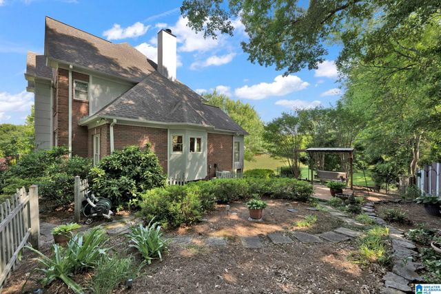 325 ARROWHEAD LANE, Indian Springs Village, AL 35124