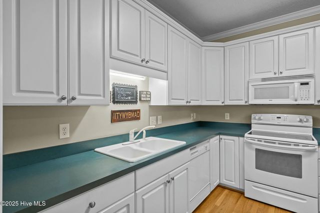 50 Sugar Pine Drive, Pinehurst, NC 28374