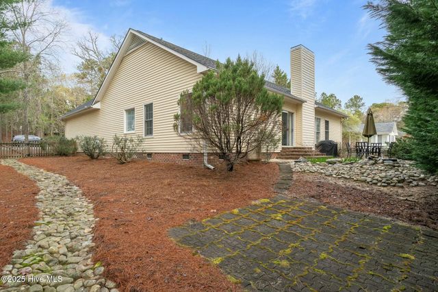 50 Sugar Pine Drive, Pinehurst, NC 28374