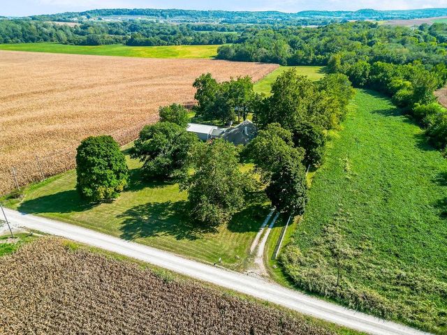 16321 Hildebrandt Road, Leavenworth, KS 66048