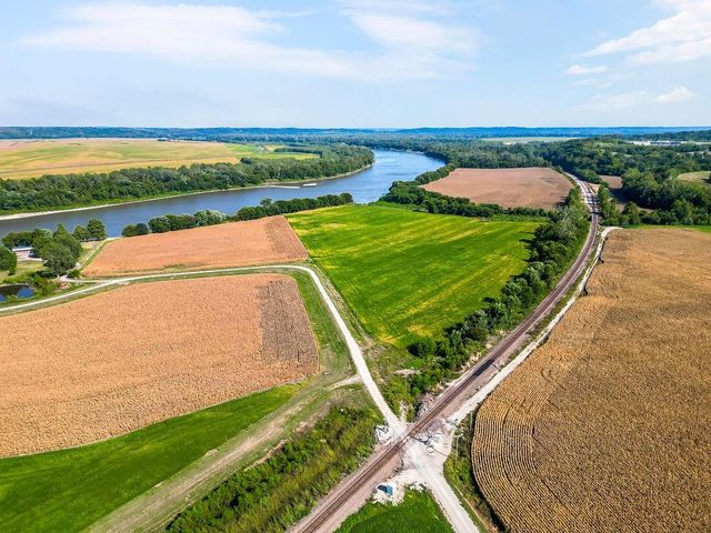 16321 Hildebrandt Road, Leavenworth, KS 66048