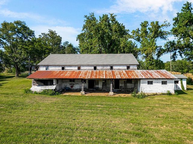 16321 Hildebrandt Road, Leavenworth, KS 66048