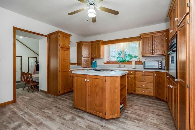 16321 Hildebrandt Road, Leavenworth, KS 66048