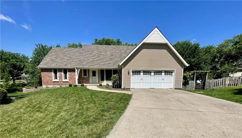 6334 W 108th Street, Leawood, KS 66211