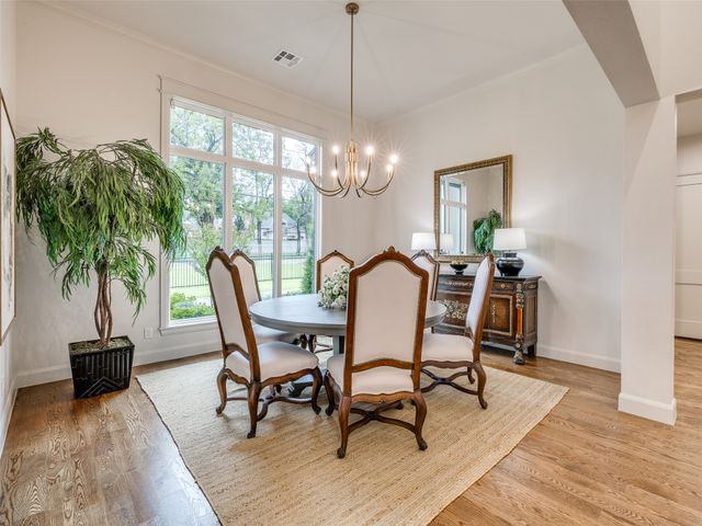 10775 S Sheridan Road, Tulsa, OK 74133