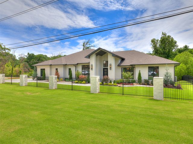 10775 S Sheridan Road, Tulsa, OK 74133