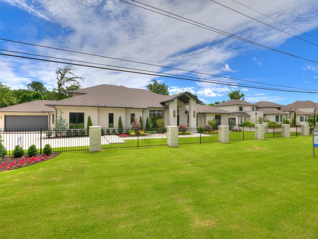 10775 S Sheridan Road, Tulsa, OK 74133