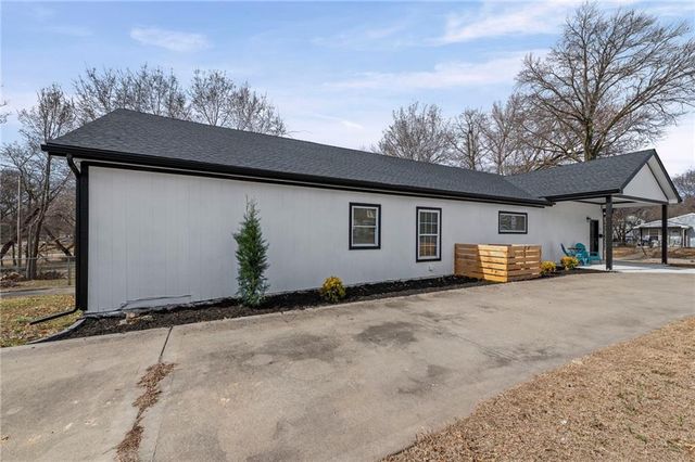 301 Ottawa Street, Leavenworth, KS 66048