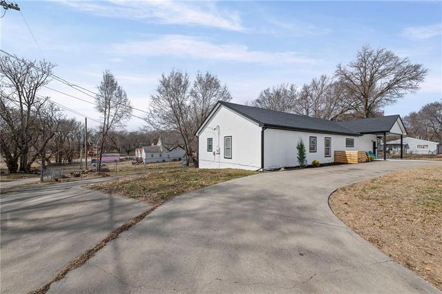 301 Ottawa Street, Leavenworth, KS 66048