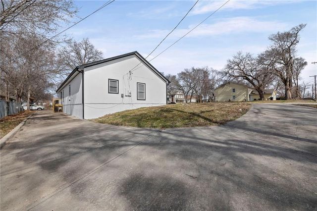 301 Ottawa Street, Leavenworth, KS 66048