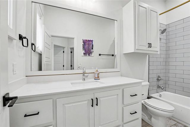 15817 Capri Lane, Edmond, OK 73013