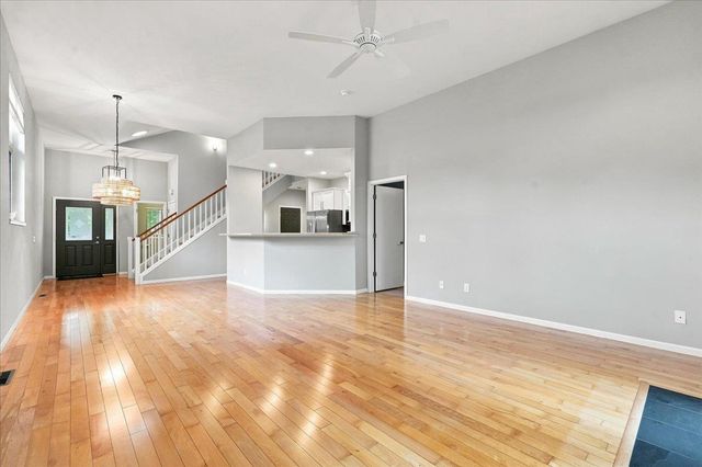 27 Windswept Way, Fitchburg, WI 53719