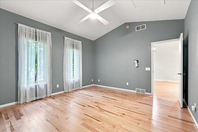 27 Windswept Way, Fitchburg, WI 53719