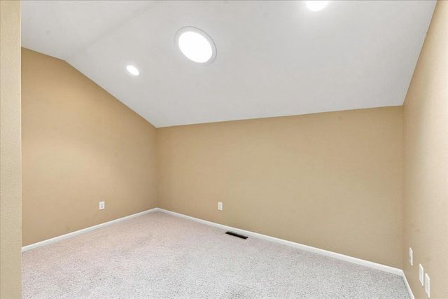 27 Windswept Way, Fitchburg, WI 53719