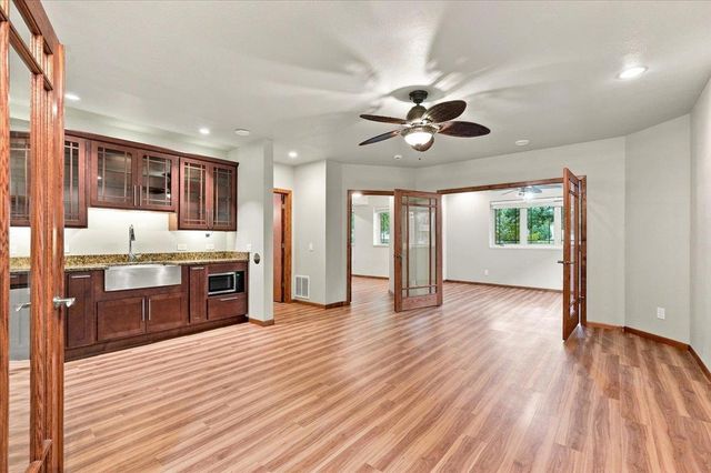 27 Windswept Way, Fitchburg, WI 53719
