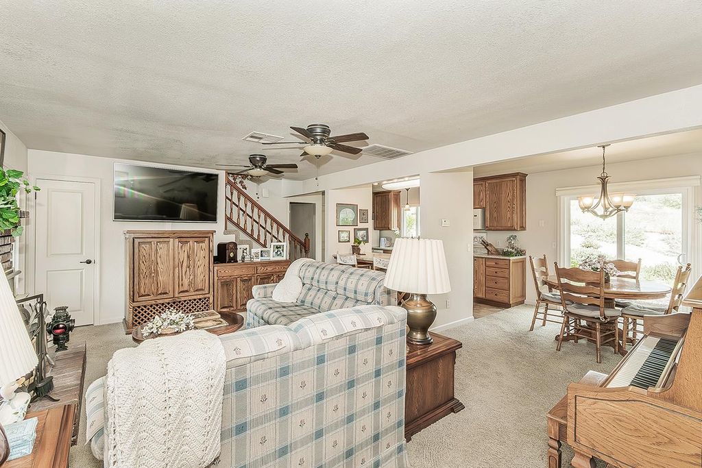 Image 10 of property listing at 26876 Tollhouse Road, Tollhouse, CA 93667
