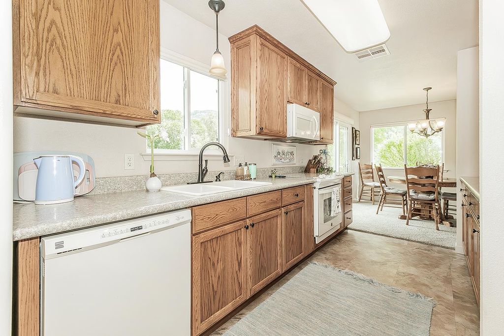 Image 20 of property listing at 26876 Tollhouse Road, Tollhouse, CA 93667