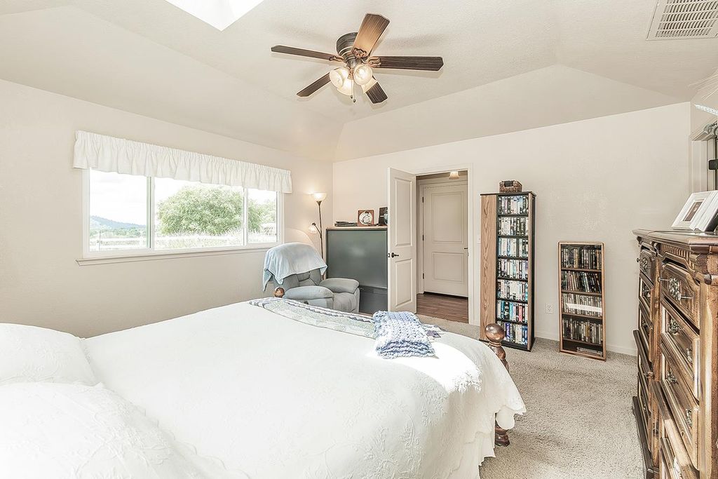 Image 26 of property listing at 26876 Tollhouse Road, Tollhouse, CA 93667