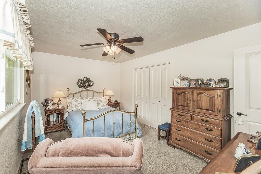 Image 40 of property listing at 26876 Tollhouse Road, Tollhouse, CA 93667