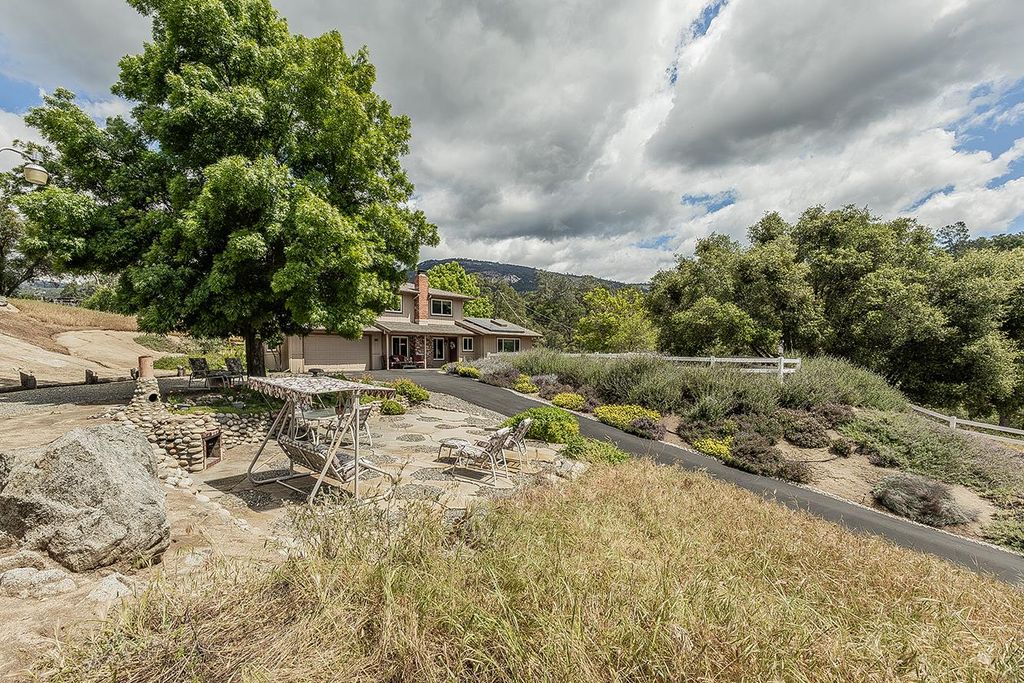 Image 46 of property listing at 26876 Tollhouse Road, Tollhouse, CA 93667