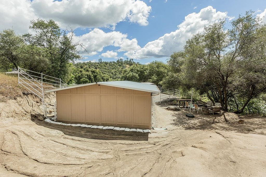Image 58 of property listing at 26876 Tollhouse Road, Tollhouse, CA 93667