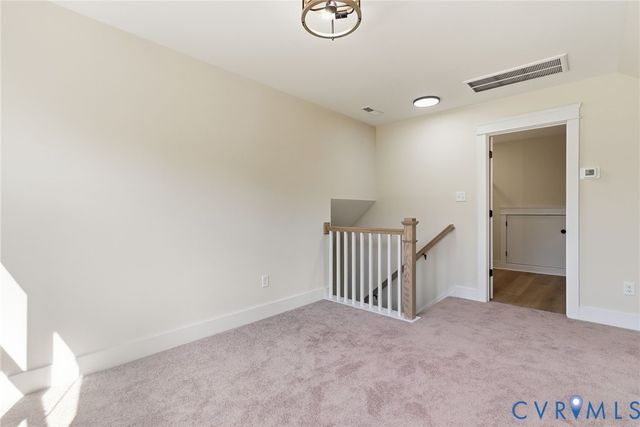 7376 River Rd, Hanover, VA 23069