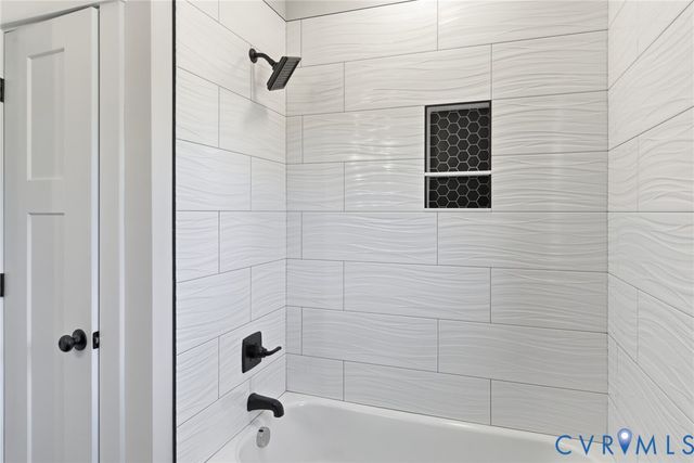 7376 River Rd, Hanover, VA 23069