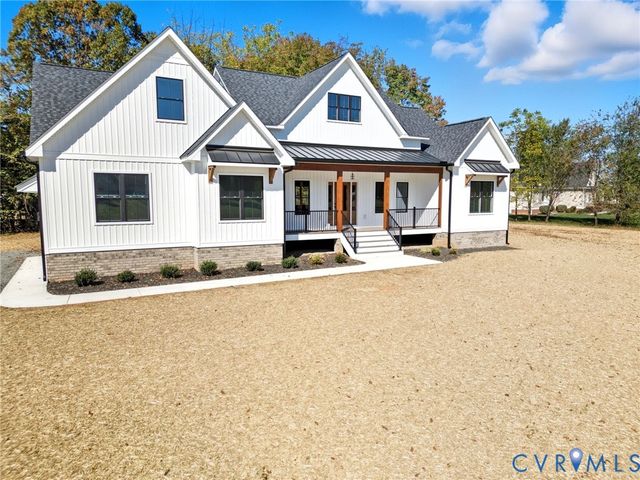 7376 River Rd, Hanover, VA 23069