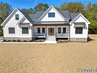 7376 River Rd, Hanover, VA 23069