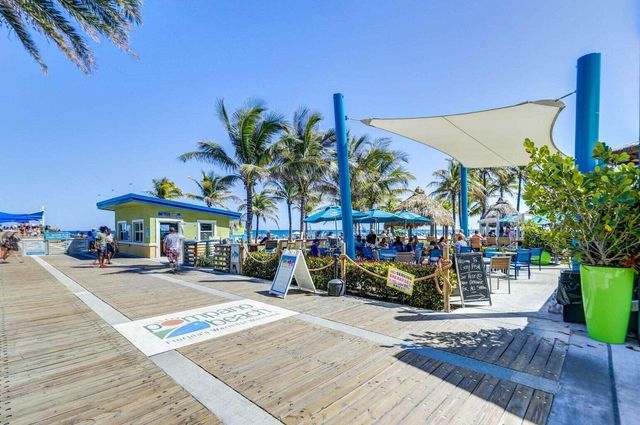 100 SE 6TH Avenue 303, Pompano Beach, FL 33060