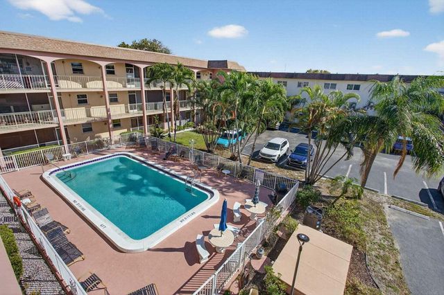 100 SE 6TH Avenue 303, Pompano Beach, FL 33060
