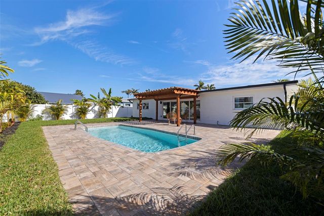 2962 E VINA DEL MAR BOULEVARD, St Pete Beach, FL 33706