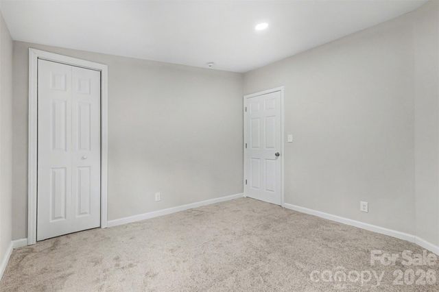 5050 Park Creek Drive, Mount Holly, NC 28120