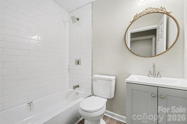 5050 Park Creek Drive, Mount Holly, NC 28120