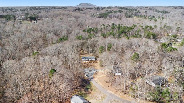 5050 Park Creek Drive, Mount Holly, NC 28120