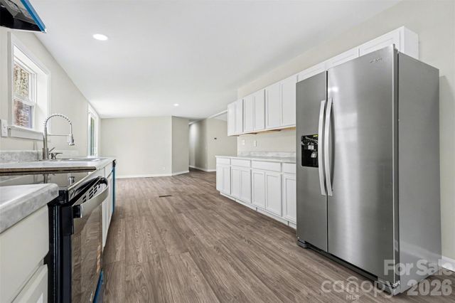 5050 Park Creek Drive, Mount Holly, NC 28120