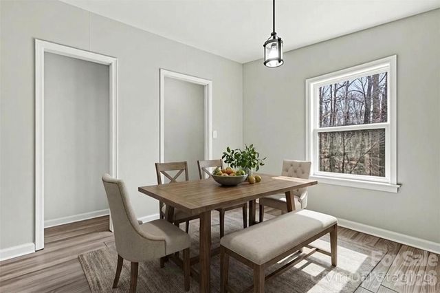 5050 Park Creek Drive, Mount Holly, NC 28120