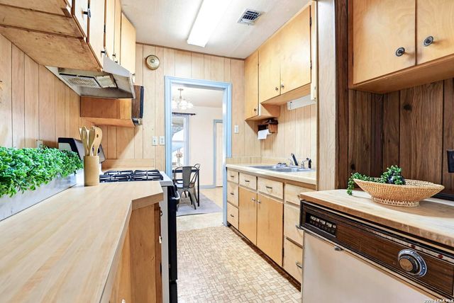 4419 Boxwood, San Antonio, TX 78222