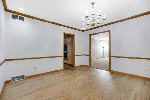 1760 Innisbrook Lane, Zanesville, OH 43701