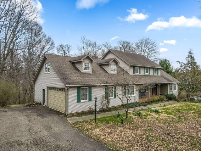 1760 Innisbrook Lane, Zanesville, OH 43701