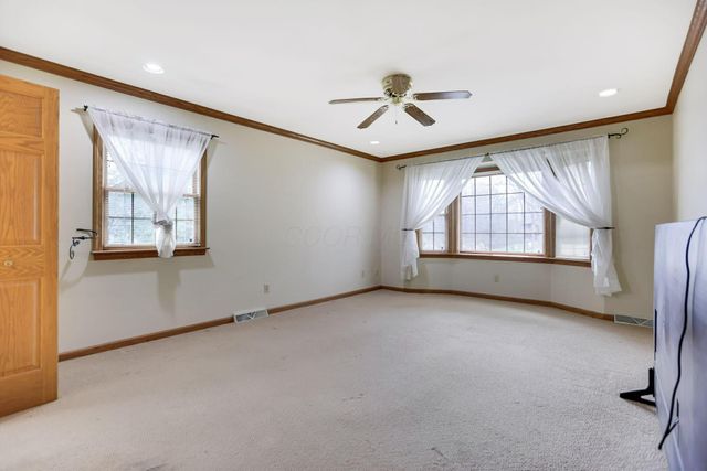 1760 Innisbrook Lane, Zanesville, OH 43701