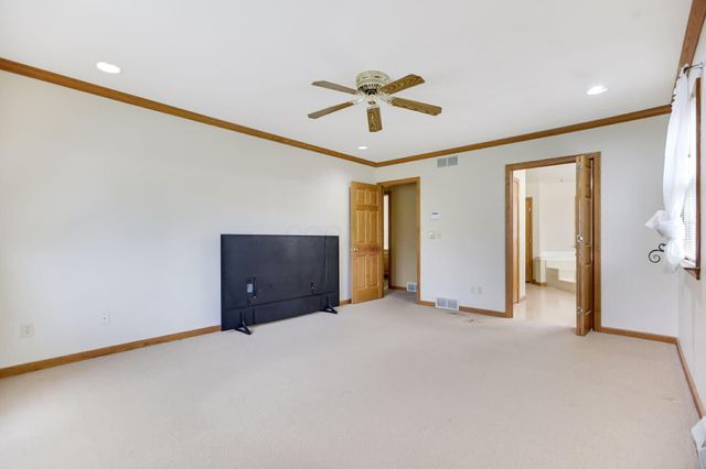 1760 Innisbrook Lane, Zanesville, OH 43701