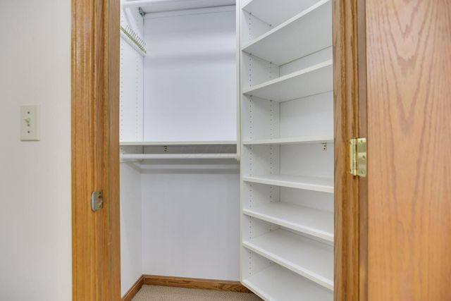 1760 Innisbrook Lane, Zanesville, OH 43701