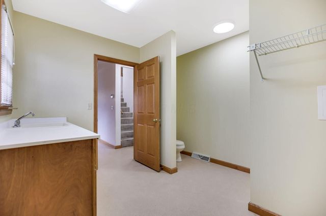 1760 Innisbrook Lane, Zanesville, OH 43701