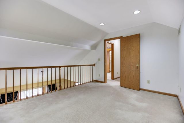 1760 Innisbrook Lane, Zanesville, OH 43701