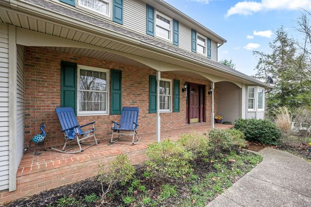 1760 Innisbrook Lane, Zanesville, OH 43701