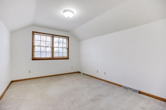 1760 Innisbrook Lane, Zanesville, OH 43701