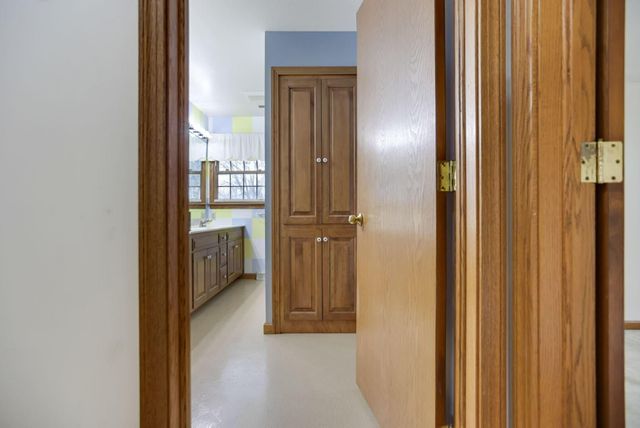 1760 Innisbrook Lane, Zanesville, OH 43701